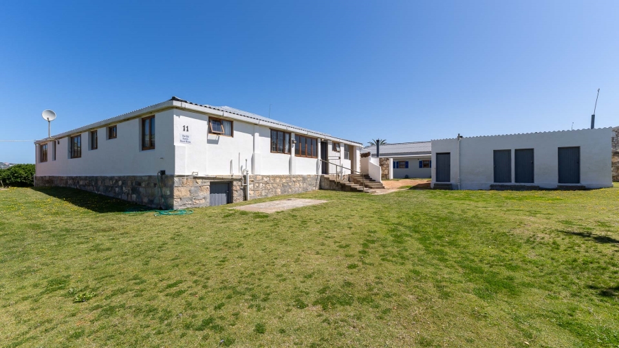 5 Bedroom Property for Sale in Stilbaai Oos Western Cape